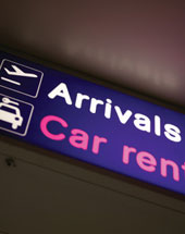 arrivals-sign.jpg